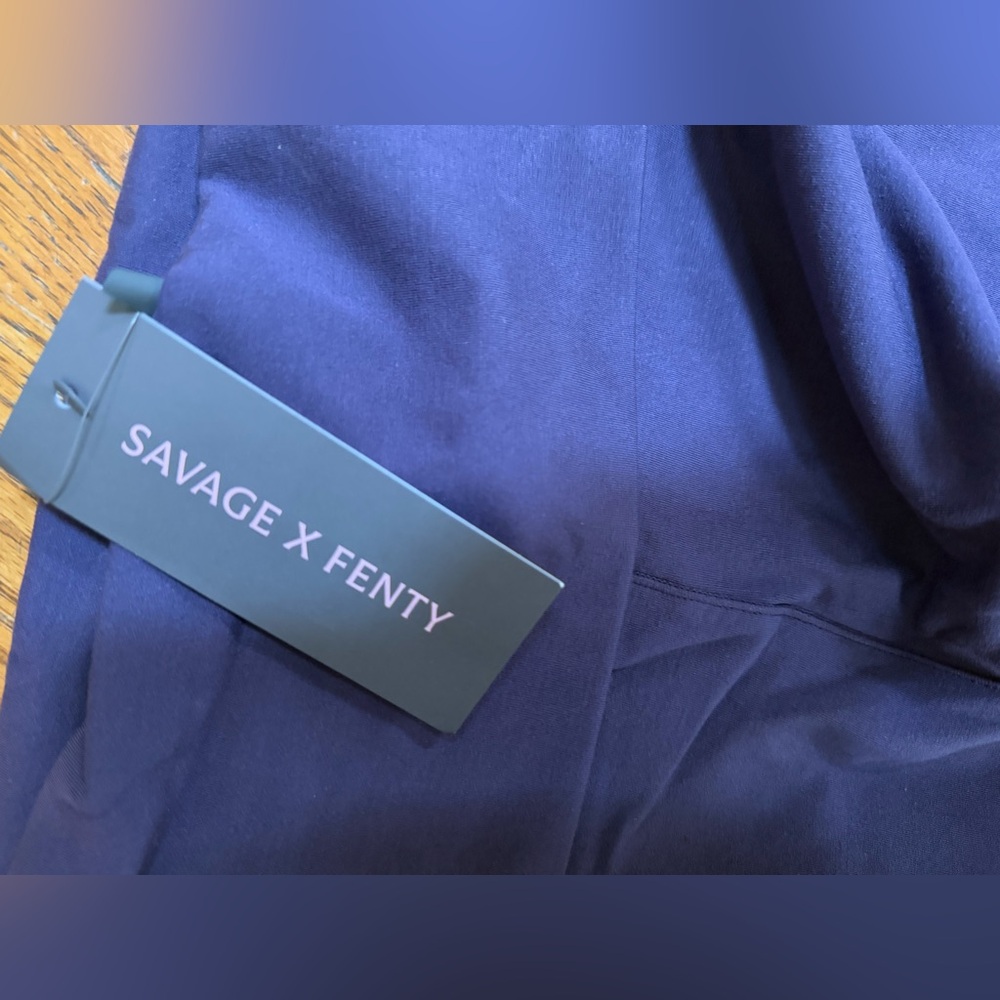 NWT  Savage Fenty Rihanna Purple Leggings Sweatpants  Size XS - Picture 2 of 2